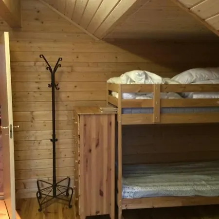 Skjerping Gardshus, בית חווה