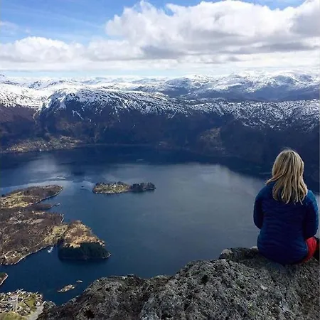Skjerping Gardshus, * Lonevag