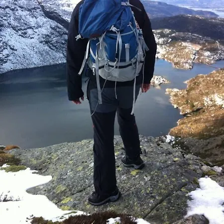 Skjerping Gardshus, בית חווה *