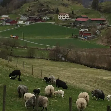 בית חווה Skjerping Gardshus, *