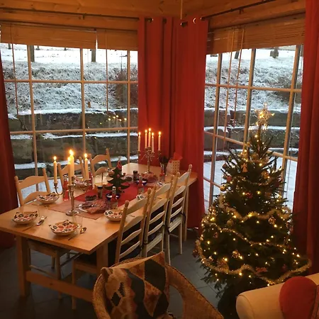 Skjerping Gardshus, בית חווה *