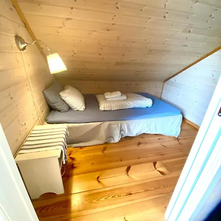 Skjerping Gardshus, Farmház Lonevåg