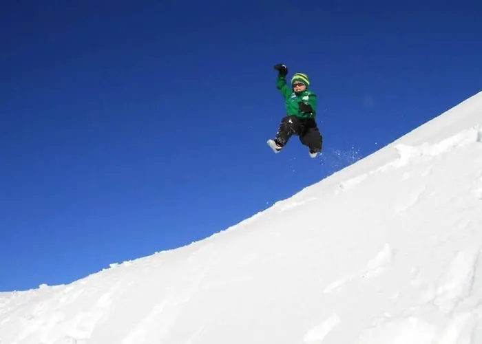 Skjerping Gardshus, *