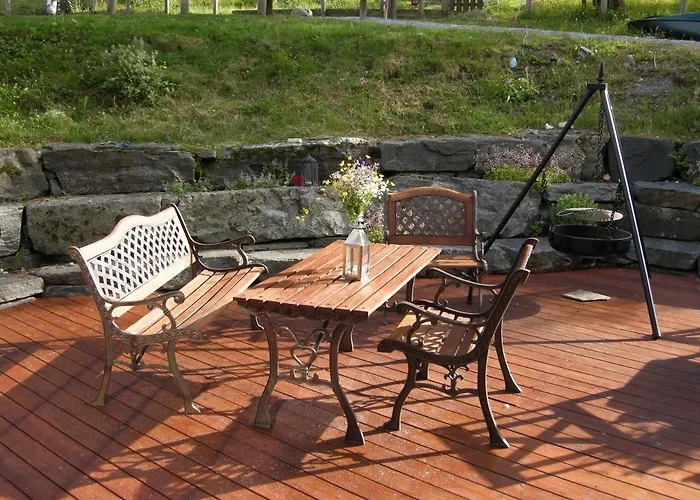 Skjerping Gardshus, *