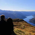 Skjerping Gardshus, Фермерский дом Lonevag