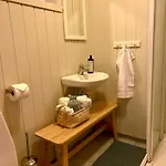 Skjerping Gardshus, Фермерский дом *